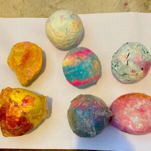 Lush Bath Bombs bundle retired